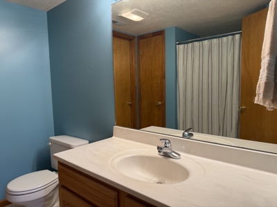 For Sale 3 Bed, 3 bath Home With Large Backyard Move-in Ready! - image 22