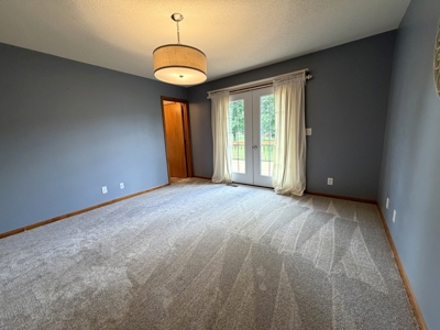 For Sale 3 Bed, 3 bath Home With Large Backyard Move-in Ready! - image 15