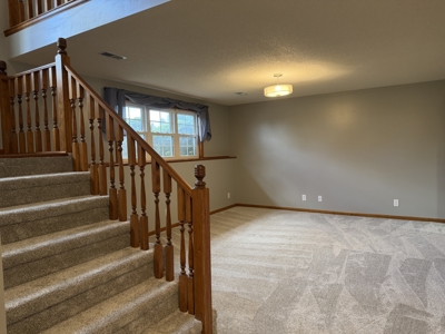 For Sale 3 Bed, 3 bath Home With Large Backyard Move-in Ready! - image 17