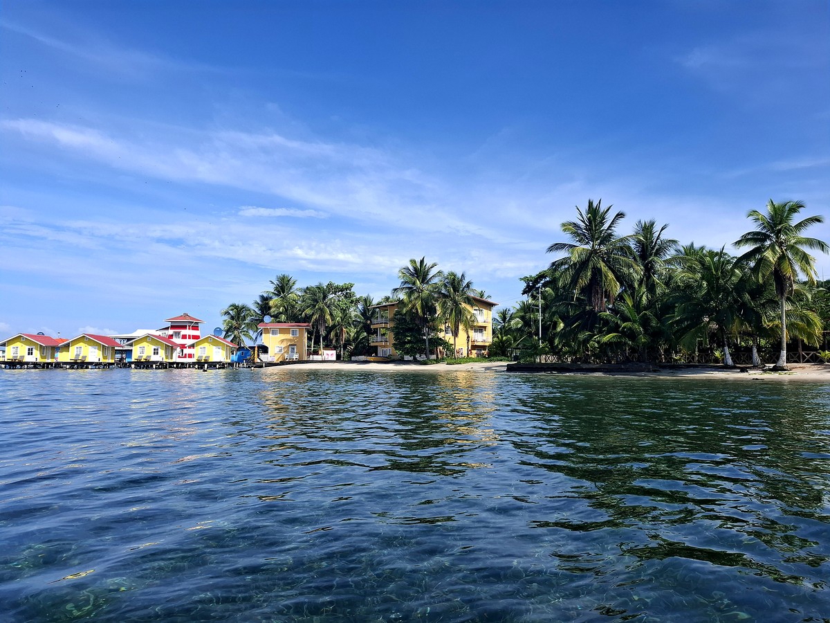 Affordable Beachfront Lot — Isla Carenero - 2