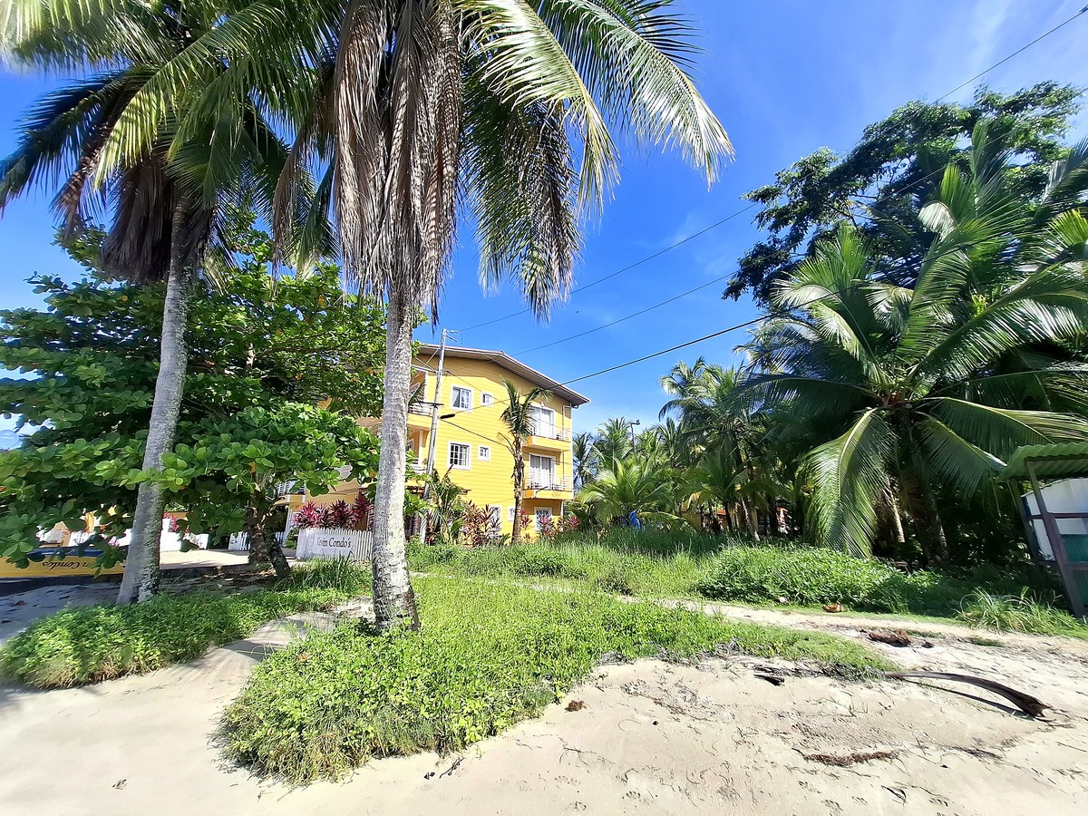 Affordable Beachfront Lot — Isla Carenero - 7