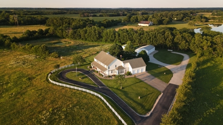 Luxury Country Home and Equine Property For Sale Cleveland MO - image 4