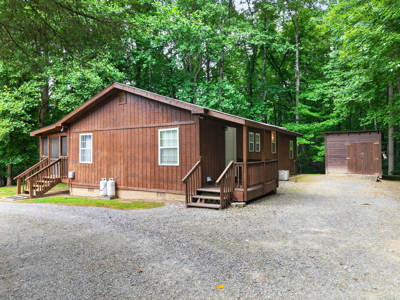 Spacious Home with Guest House on 10 Acres With a Pond - image 38