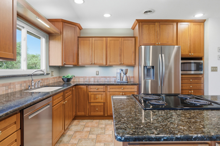 Riverfront, fishing homes for sale on acreage in Ft. Collins CO - image 9