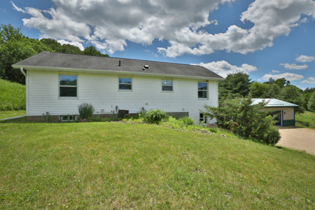 Scenic Country Home & Trophy Whitetail Retreat Near Wildcat Mount - image 48