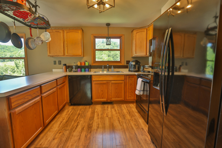Scenic Country Home & Trophy Whitetail Retreat Near Wildcat Mount - image 8