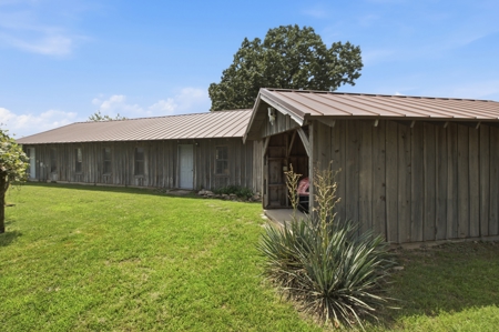 Spectacular 202 Acre Cattle and Horse Farm w/ Custom Rustic Home - image 12