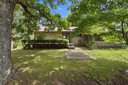 Spectacular 202 Acre Cattle and Horse Farm w/ Custom Rustic Home - image 3