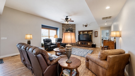 One-Level Ranch Home on 1+ Acres - image 26