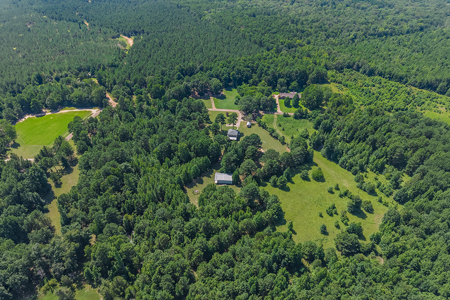 East Texas Country Home with Acreage & Workshop in Atlanta TX - image 14