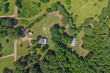 East Texas Country Home with Acreage & Workshop in Atlanta TX - image 19