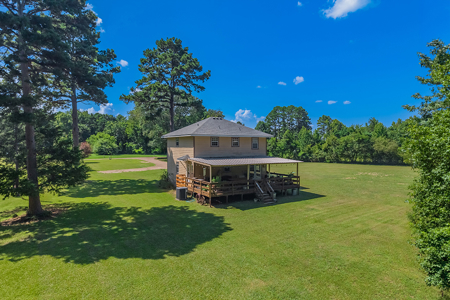 East Texas Country Home with Acreage & Workshop in Atlanta TX - image 18