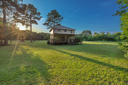East Texas Country Home with Acreage & Workshop in Atlanta TX - image 13