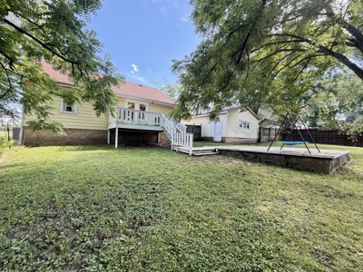 Charming 2BD Cottage With Hardwood Floors For Sale in Salem, MO - image 18