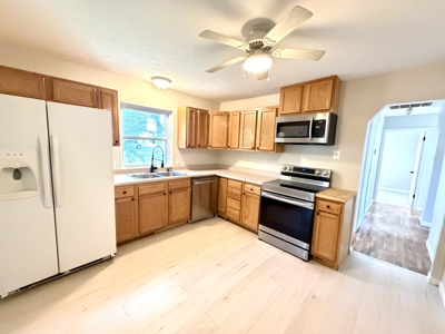 Updated 2BD Home With Hardwood Floors For Sale in Salem, MO - image 8