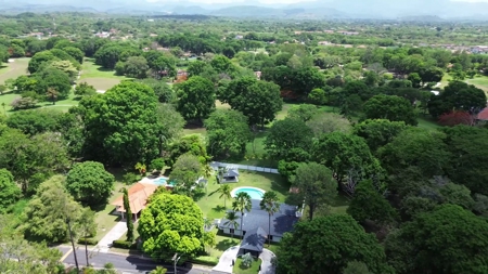 Luxury Golf Estate in Coronado Golf & Country Club, Panama - image 3