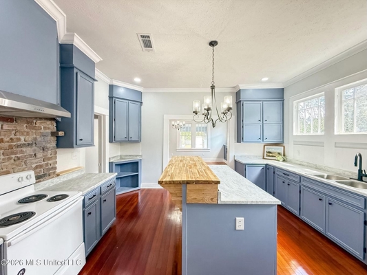 Historic Renovated Bungalow McComb MS