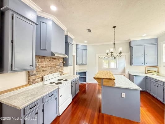 Historic Renovated Bungalow McComb MS