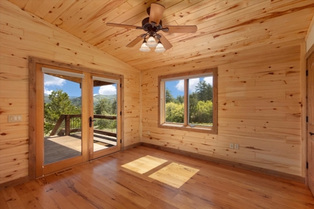 44 ± Acre Luxury Mountain Home for Sale Near Cotopaxi, CO - image 32