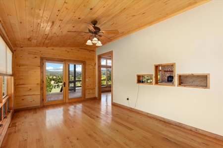 44 ± Acre Luxury Mountain Home for Sale Near Cotopaxi, CO - image 24