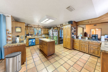 Ultimate Family Home on 2+ Acres Winnsboro Wood County East Texas - image 11