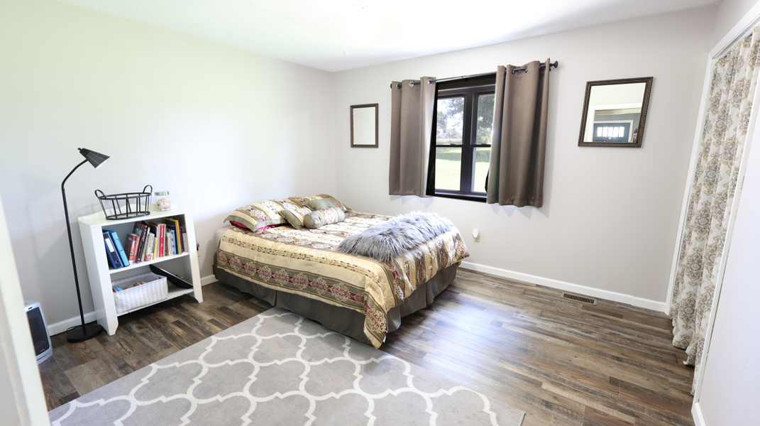 No Caption