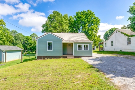Home In Town for Sale in Maury County, Tennessee - image 1