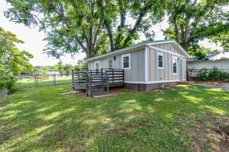 Home In Town for Sale in Maury County, Tennessee - image 41
