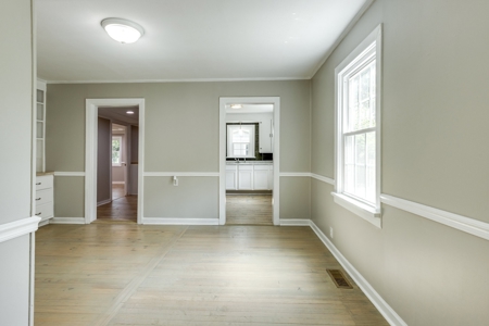 Home In Town for Sale in Maury County, Tennessee - image 7