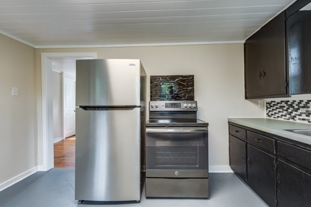 Home In Town for Sale in Maury County, Tennessee - image 33