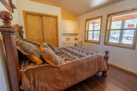 Elk Vista Ranch: Mountain Home & Acreage For Sale in Paonia, CO - image 12