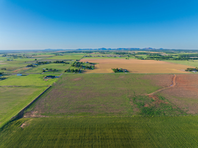 10 Acres on Land on Racetrack Road north of Altus Ok - image 44