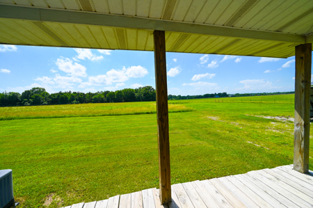 Country Home for Sale in Wheatland, Missouri - image 8