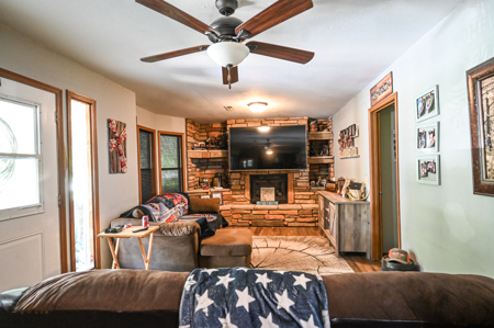 Country Home for Sale in Wheatland, Missouri - image 17