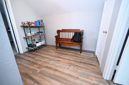 Country Home for Sale in Wheatland, Missouri - image 33