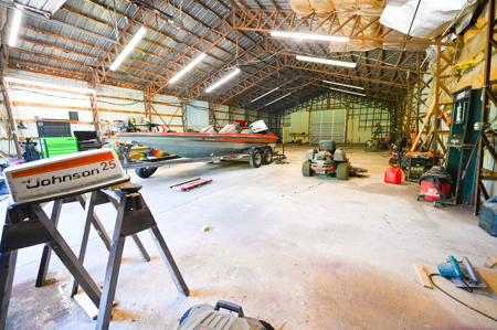 Country Home for Sale in Wheatland, Missouri - image 11