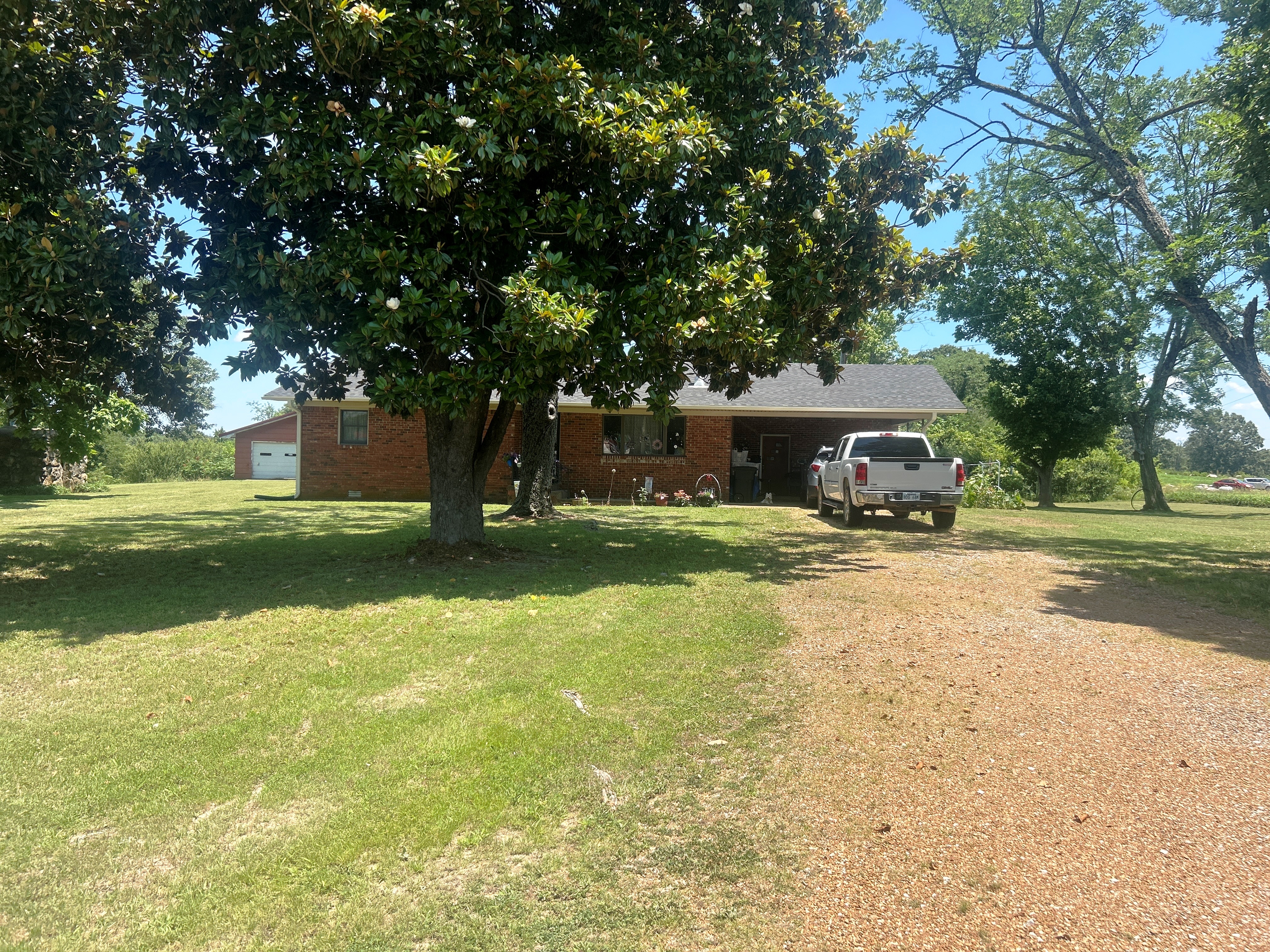 Brick home Glencoe Co AR