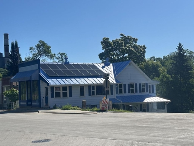 Outstanding investment opportunity in Downtown Waupaca - image 4