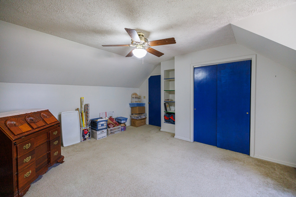 Bloomington IN Home on 7 Acres for Sale | Barn, Pasture, Trails &