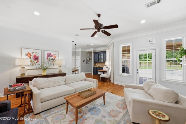 Clinton MS Home for Sale on 1.67 Acres with Pool