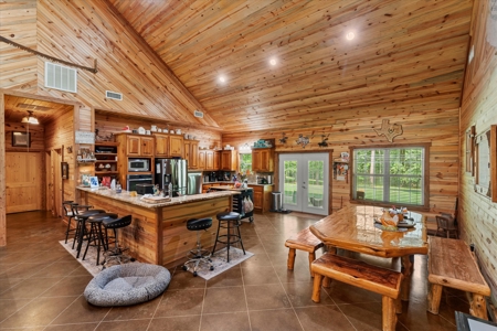 Custom Wood Home on 14.51 Acres in Hughes Springs, TX - image 19