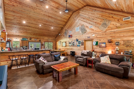 Custom Wood Home on 14.51 Acres in Hughes Springs, TX - image 21