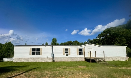 Great Investment Property, or fixer upper to make your own. Call - image 1