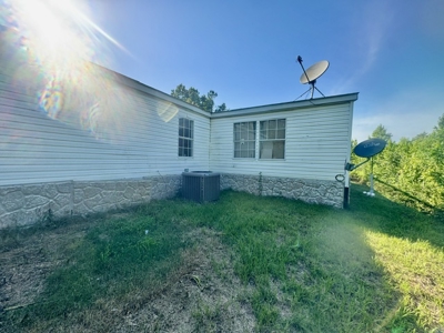 Great Investment Property, or fixer upper to make your own. Call - image 4
