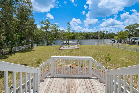 Suwannee River Home With Deep Water Floating Dock On Paved Road - image 28