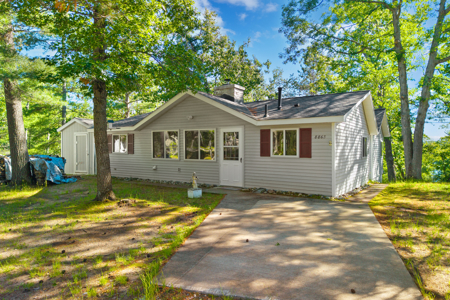 Classic Canada Creek Ranch Cabin with Lake Geneva Views - image 15