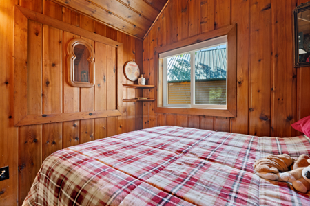 Classic Canada Creek Ranch Cabin with Lake Geneva Views - image 21