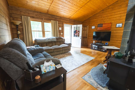 Log Home on Acreage-Hancock County Tennessee For Sale-Thorn Hill - image 6