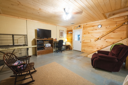 Log Home on Acreage-Hancock County Tennessee For Sale-Thorn Hill - image 28
