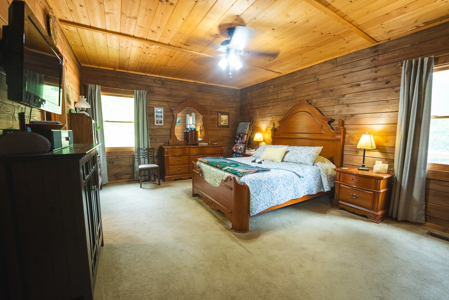Log Home on Acreage-Hancock County Tennessee For Sale-Thorn Hill - image 16